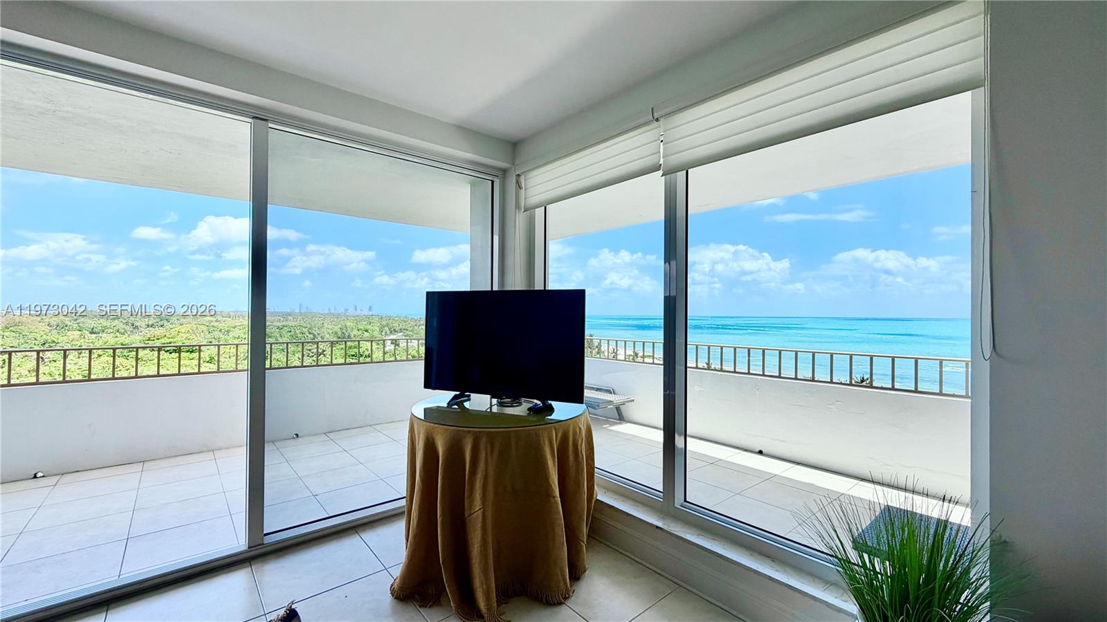 177 Ocean Lane Dr # 1008