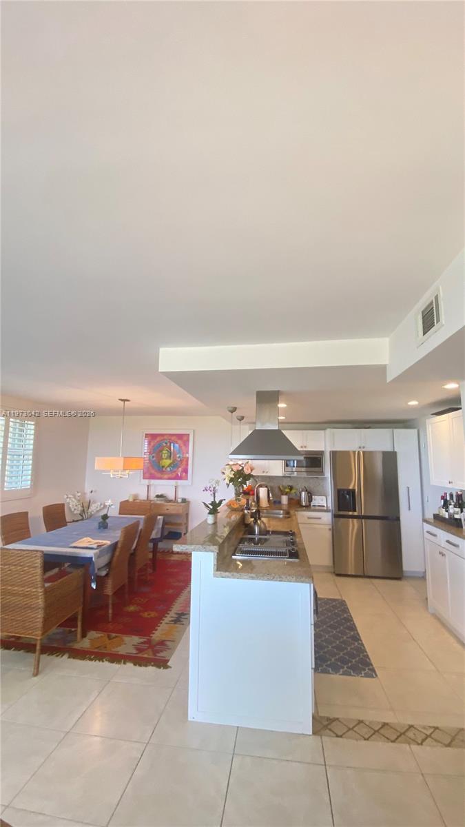 177 Ocean Lane Dr # 1008