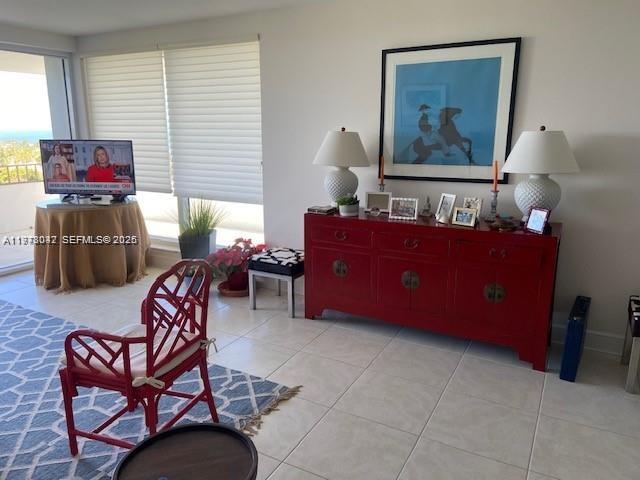 177 Ocean Lane Dr # 1008