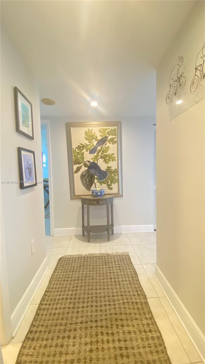 177 Ocean Lane Dr # 1008