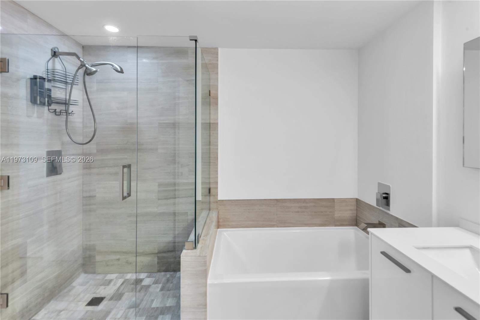 1300 Brickell Bay Dr # 903