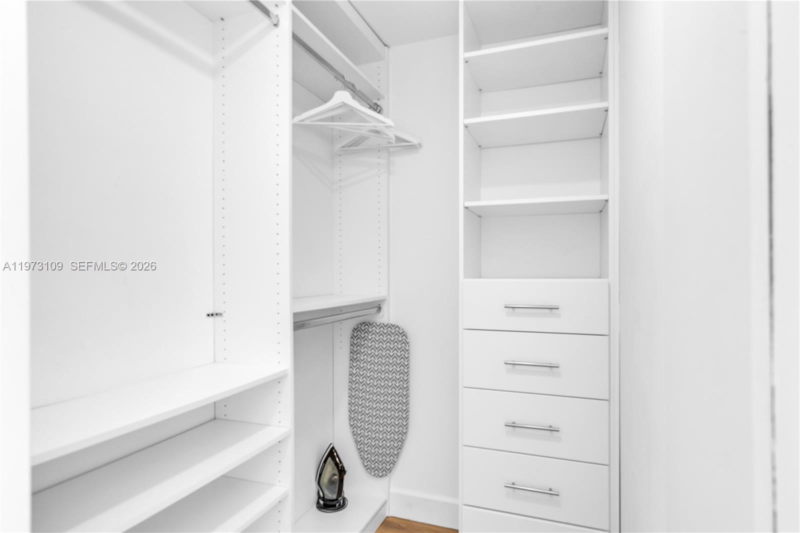 1300 Brickell Bay Dr # 903