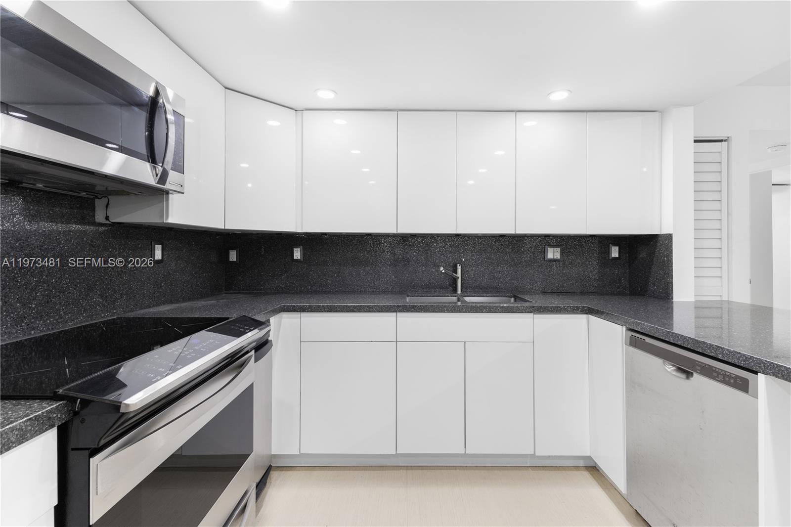 101 Ocean Lane Dr # 1012