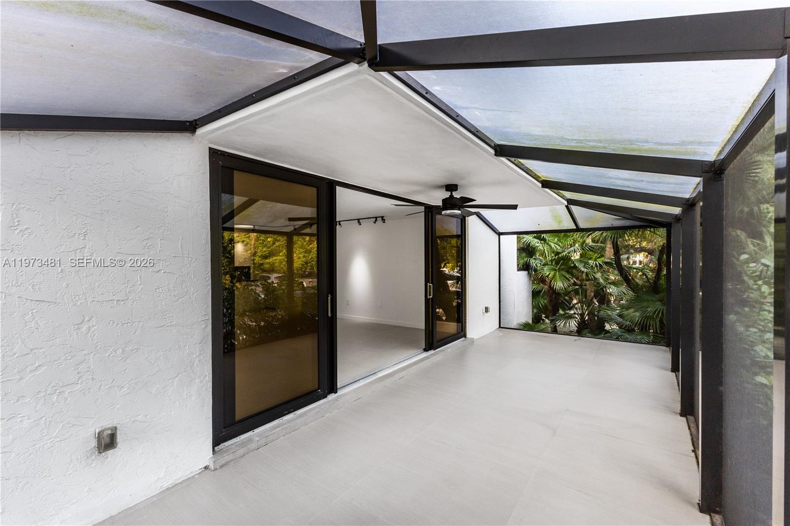 101 Ocean Lane Dr # 1012