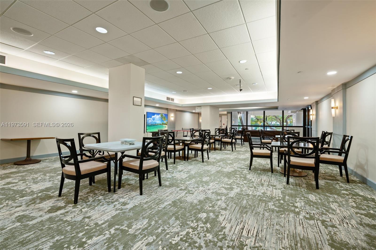 2555 Collins Ave # 1002