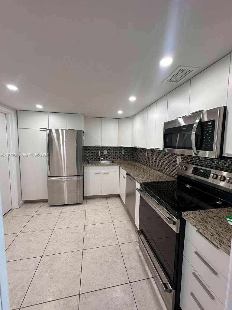 210 Sea View Dr # 410