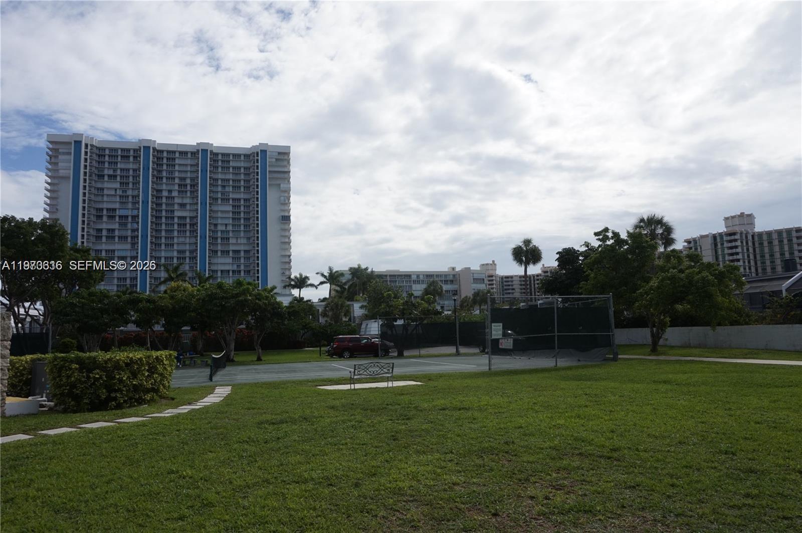 210 Sea View Dr # 410