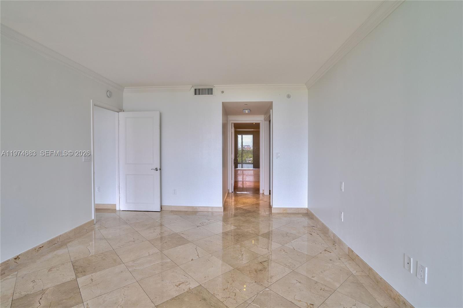3400 SW 27th Ave # 906