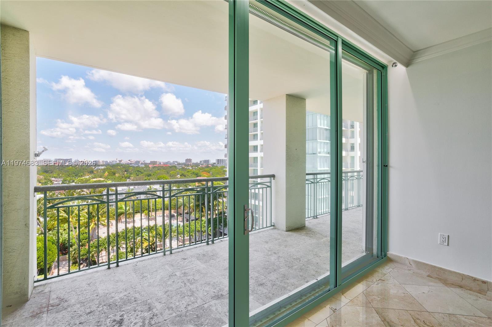 3400 SW 27th Ave # 906