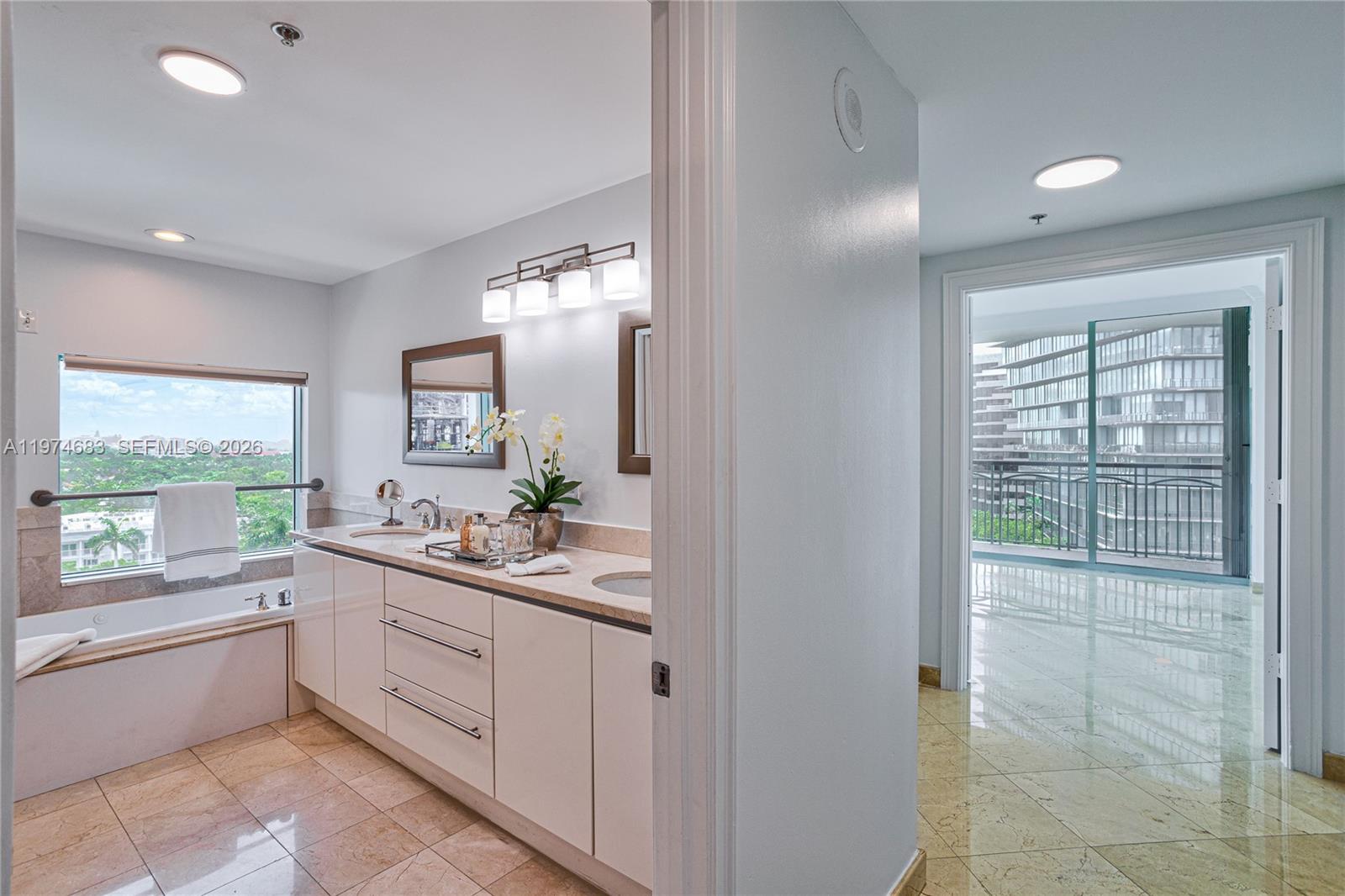 3400 SW 27th Ave # 906