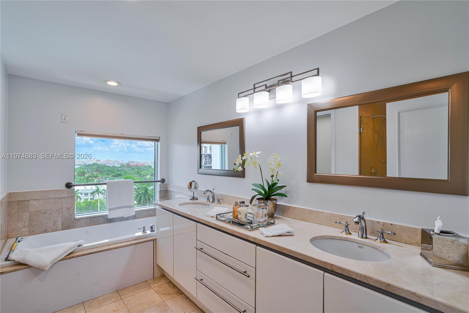 3400 SW 27th Ave # 906