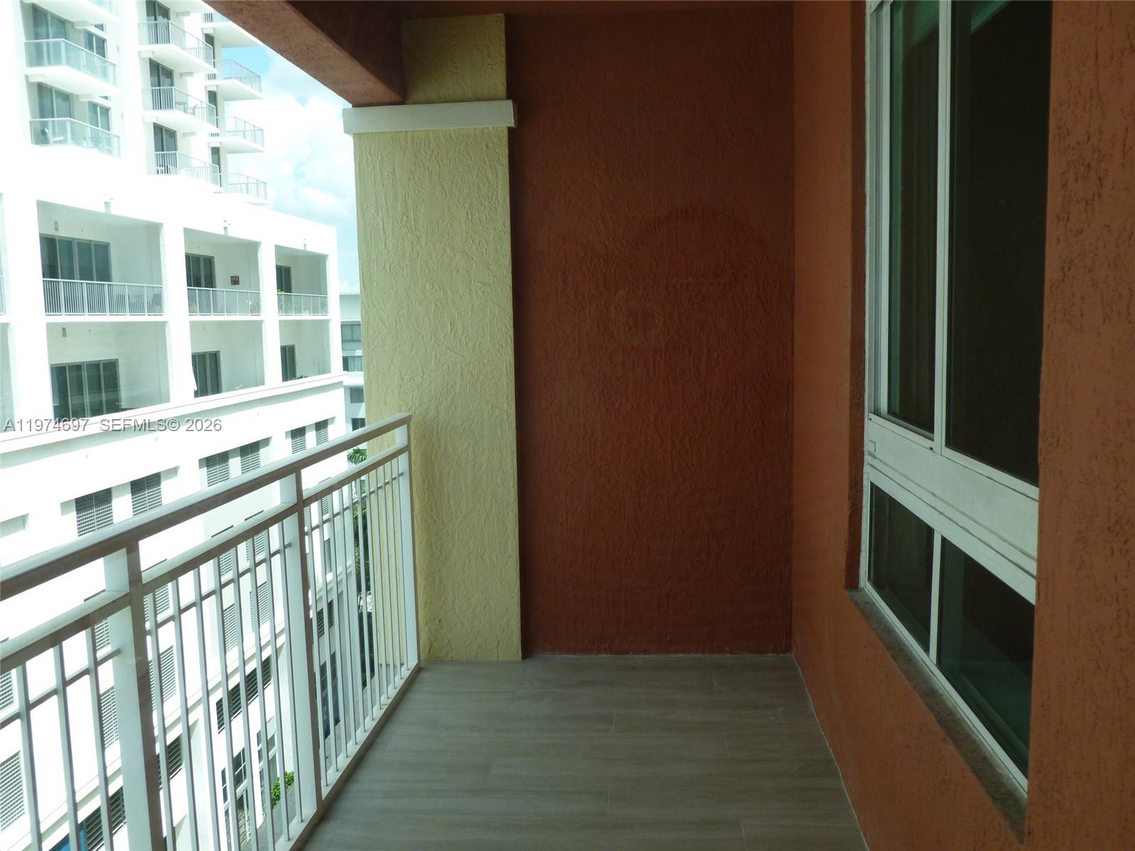 7350 SW 89th St # 807S