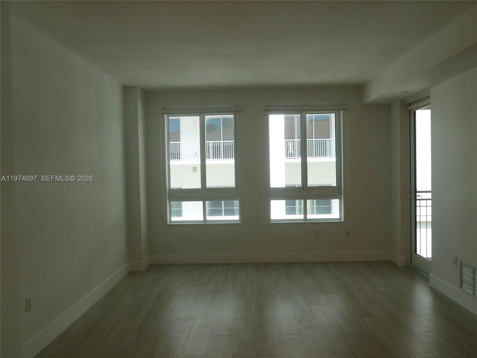 7350 SW 89th St # 807S