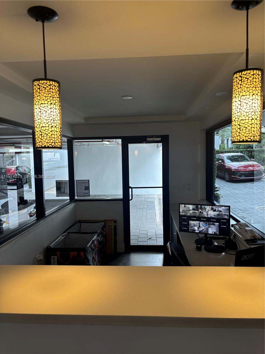 5845 Collins Ave # 106