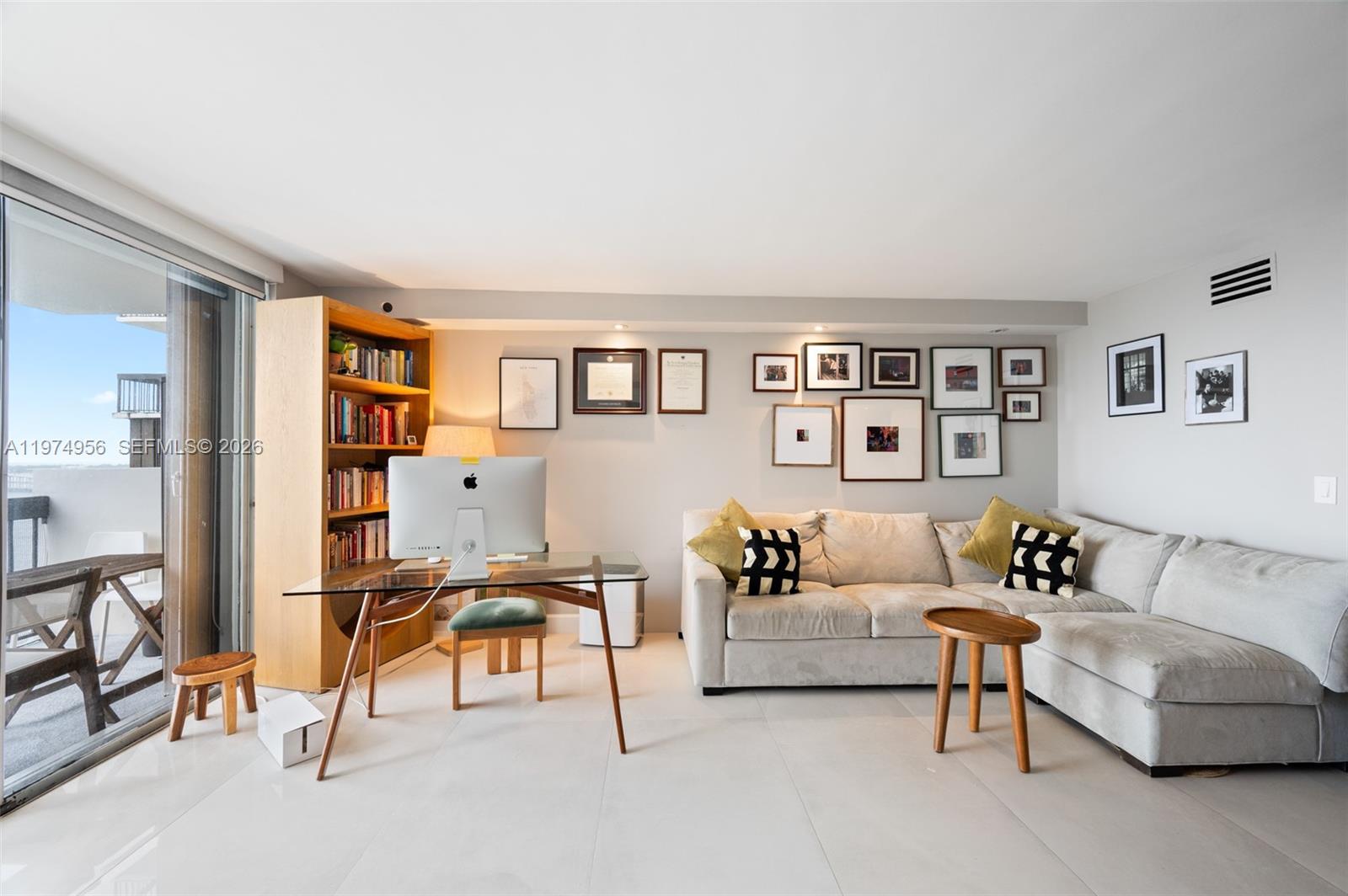 2333 Brickell Ave # 1909