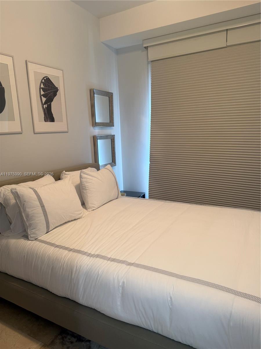 20000 E Country Club Dr Unit: PH09