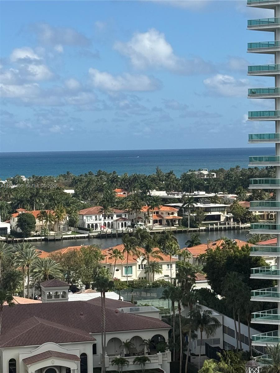 20000 E Country Club Dr Unit: PH09