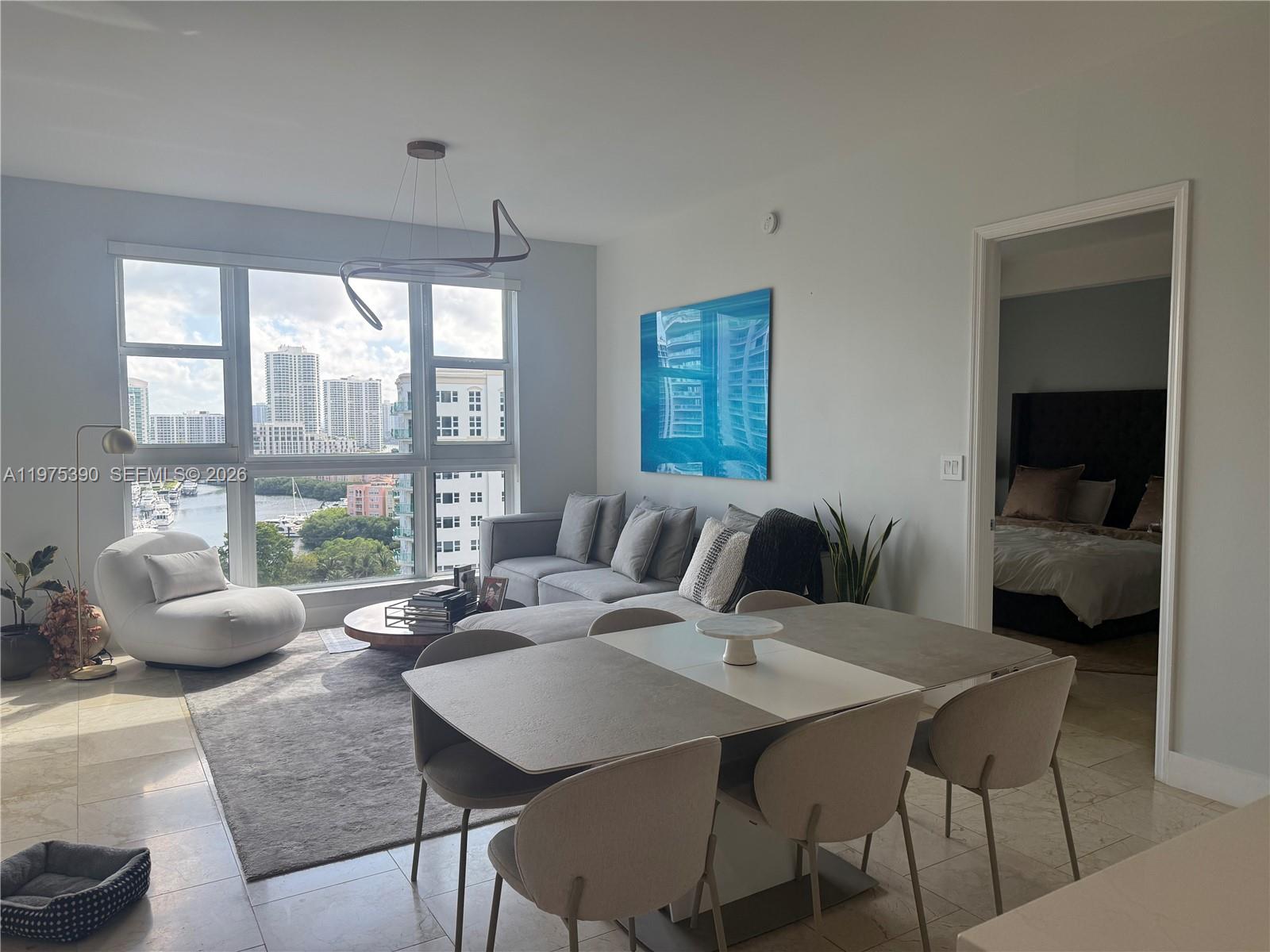 20000 E Country Club Dr Unit: PH09