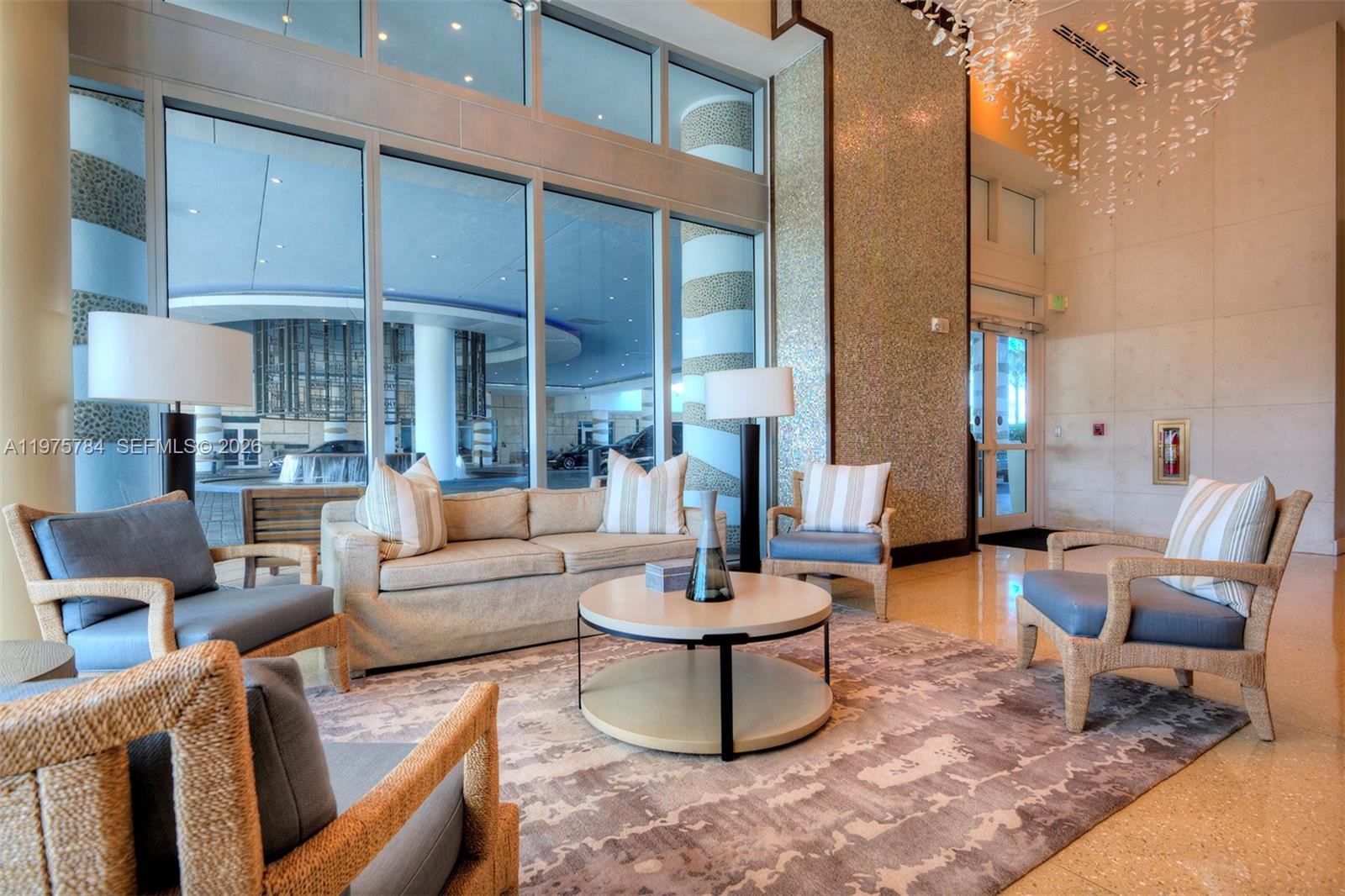 6799 Collins Ave # 1506