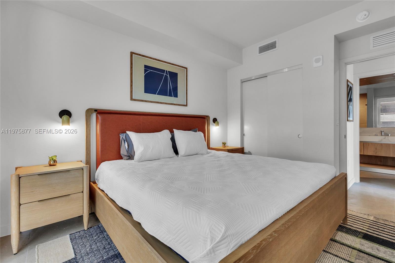 11 NE 6 St # 407