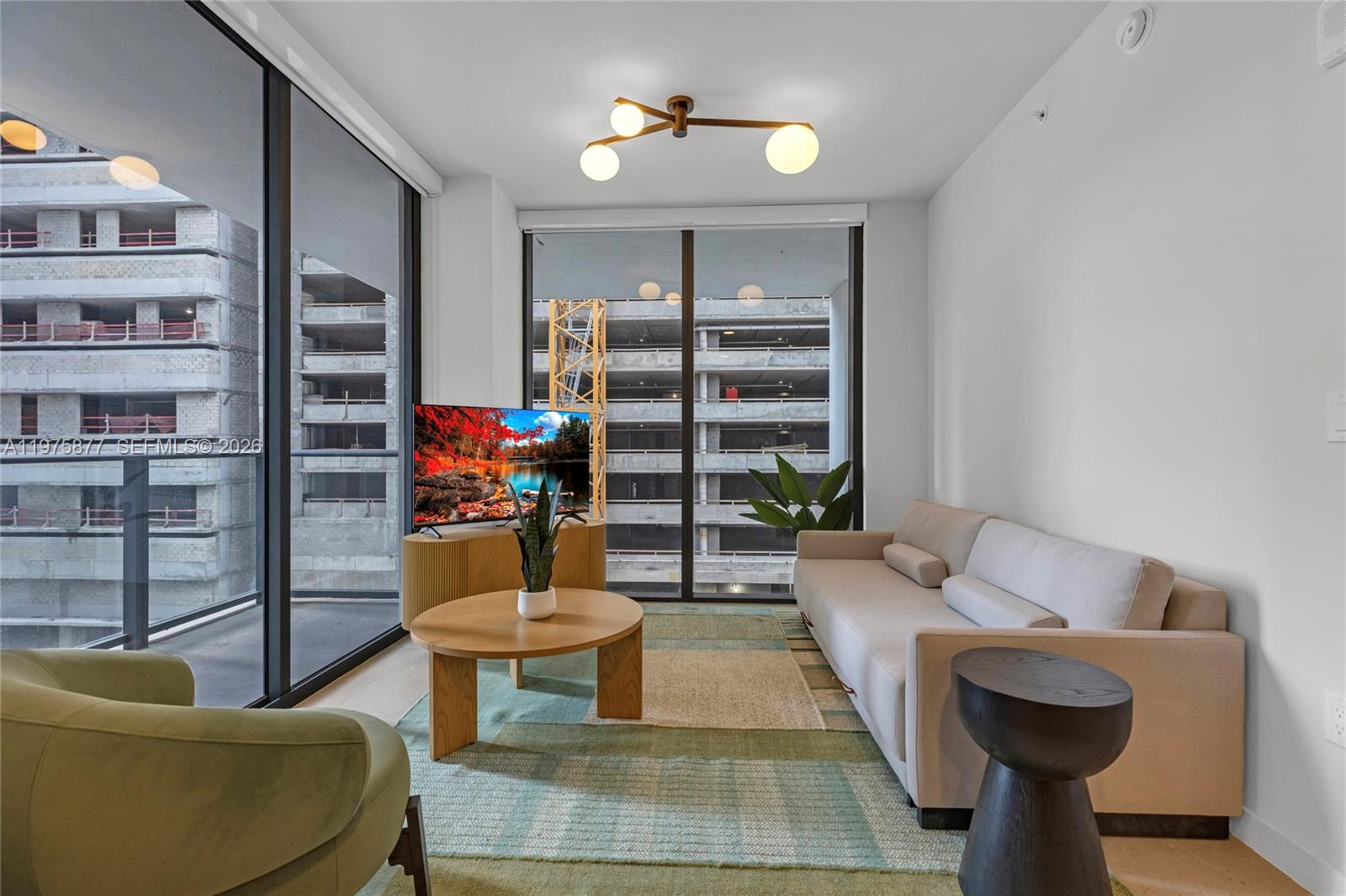 11 NE 6 St # 407