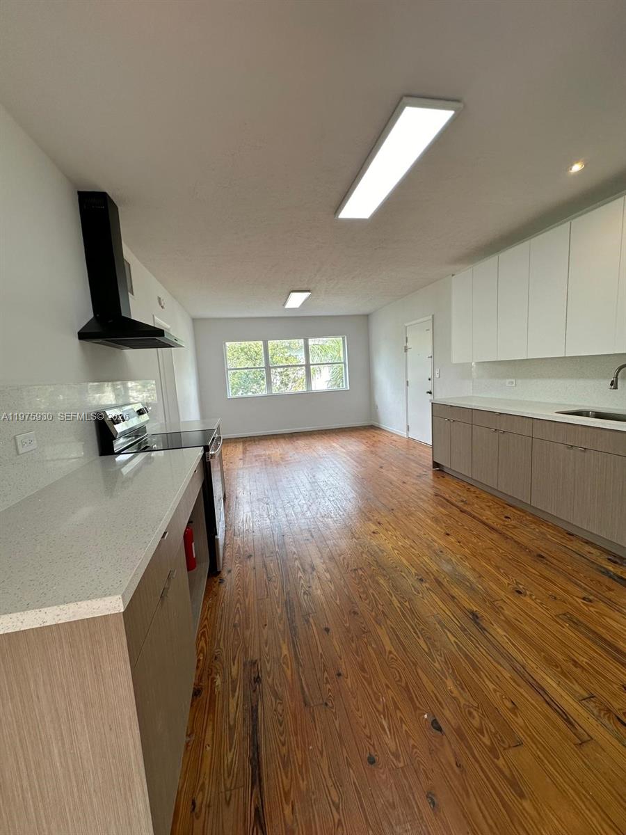 1289 Marseille Dr # 50