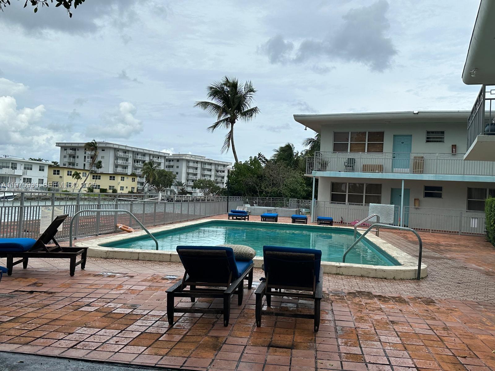 1289 Marseille Dr # 50