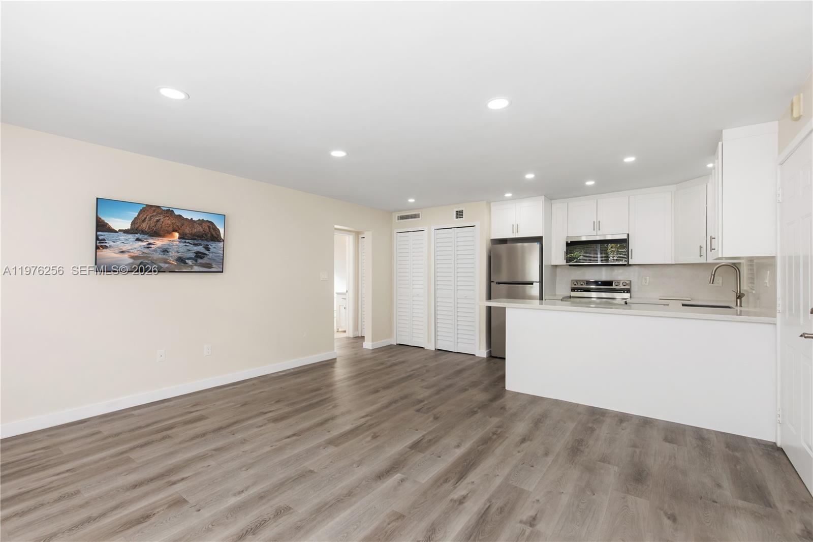 3101 SW 27th Ave # 204