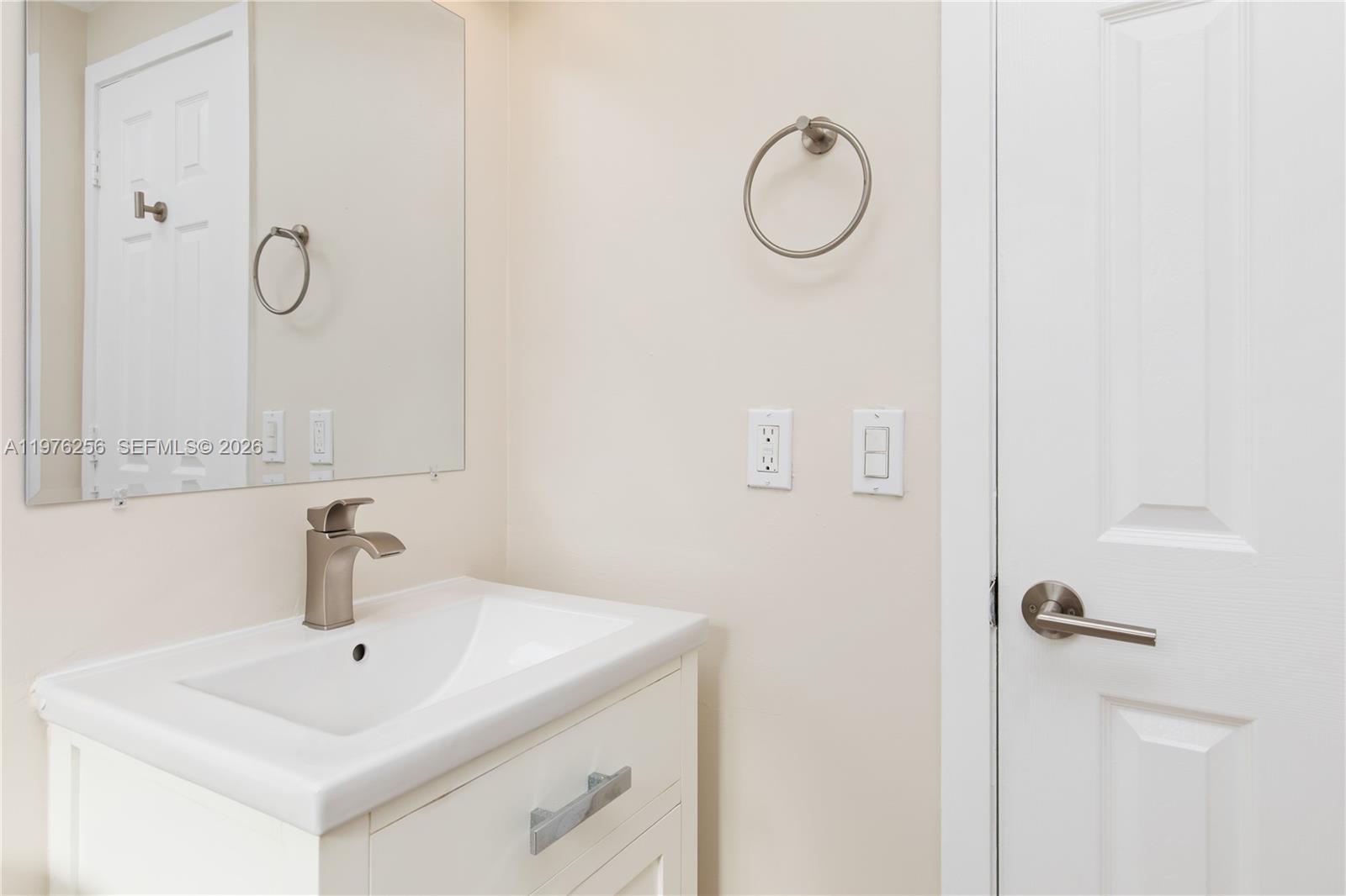 3101 SW 27th Ave # 204