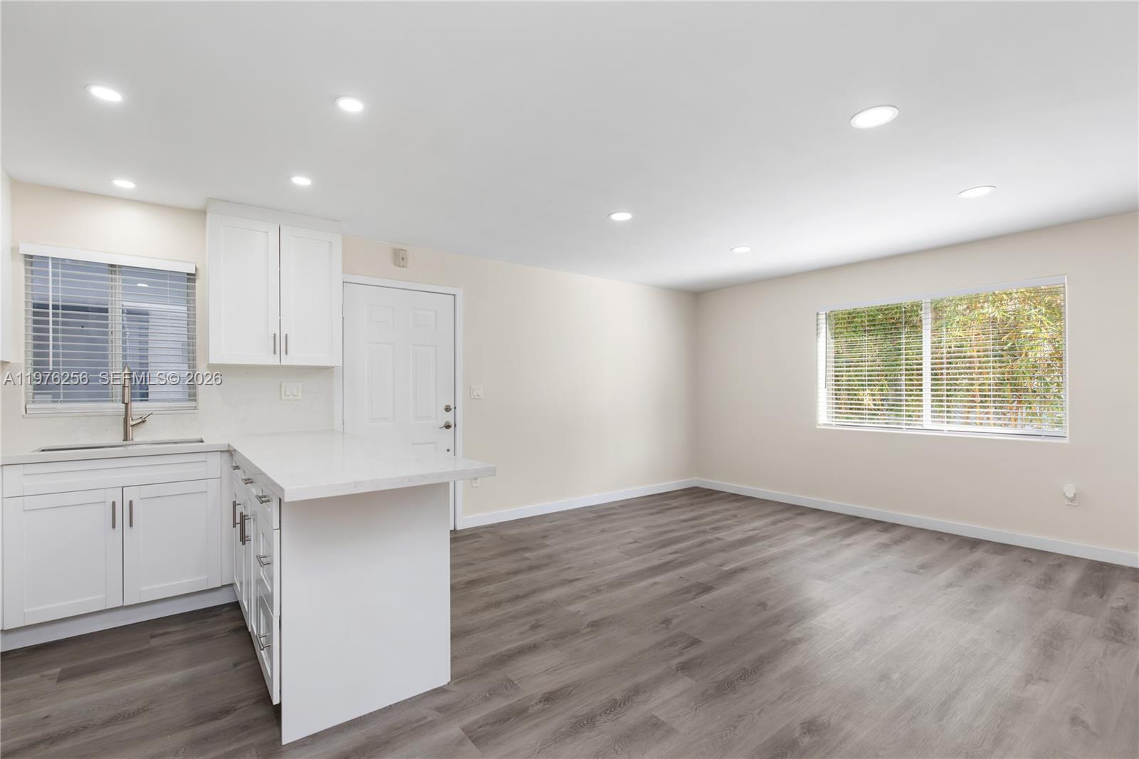 3101 SW 27th Ave # 204