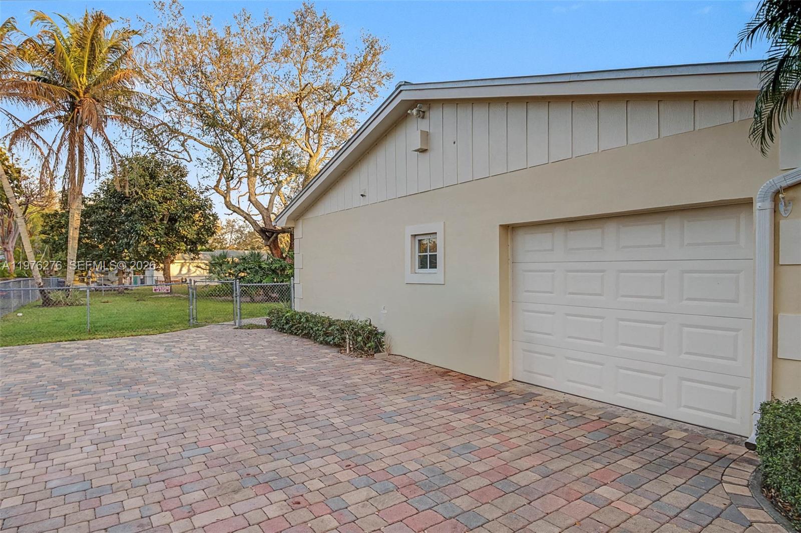 15401 SW 81 Av