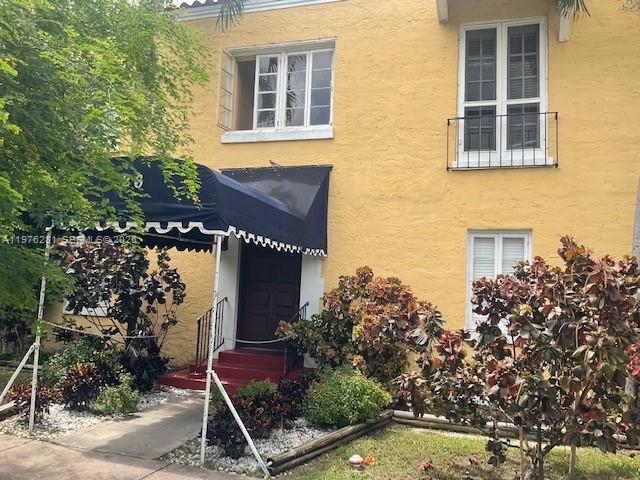 126 Mendoza Ave # 11