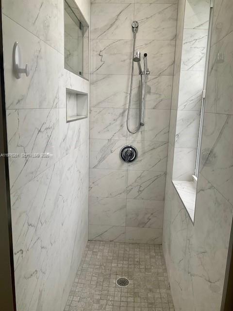 126 Mendoza Ave # 11