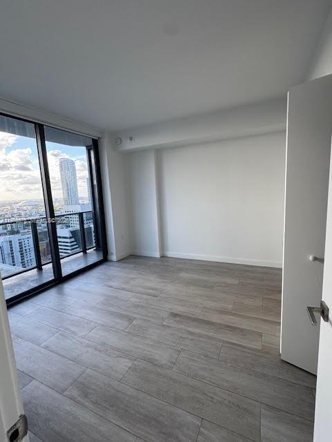 55 SW 9th St # 3307