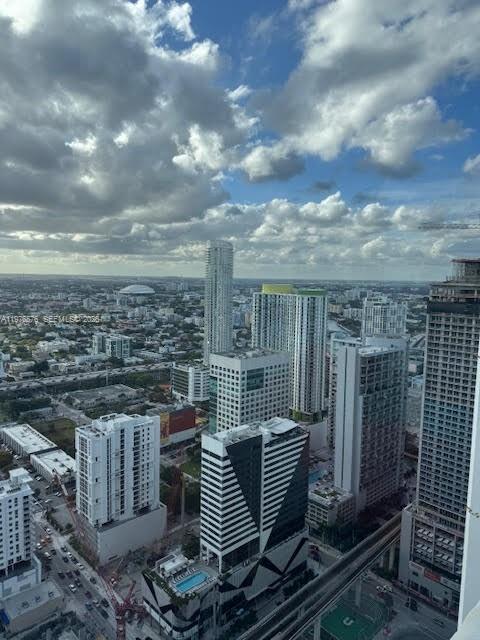 55 SW 9th St # 3307