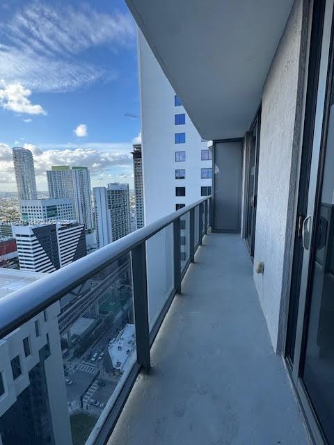 55 SW 9th St # 3307