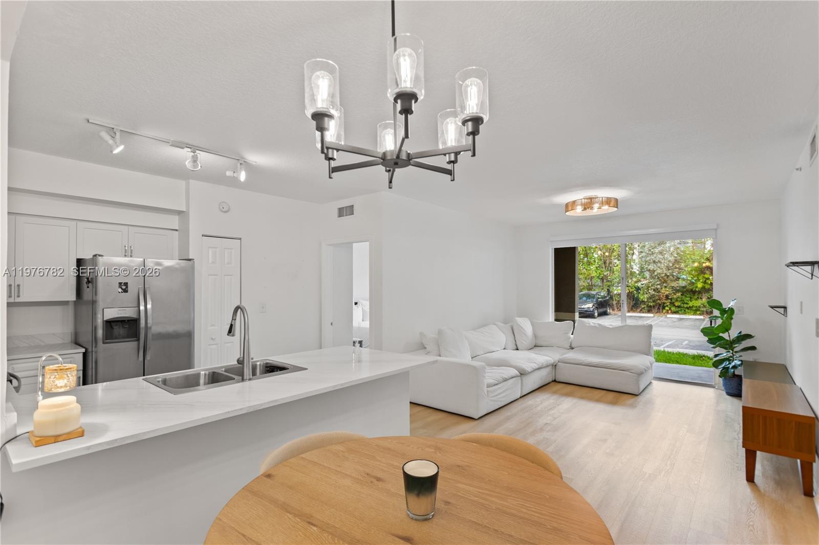 6851 SW 44th St # 107