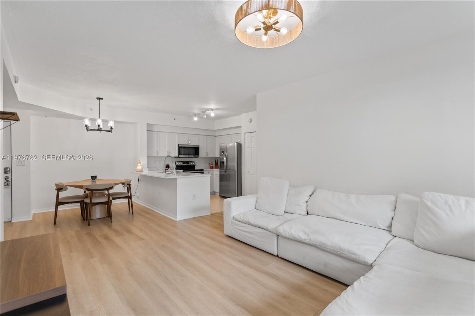 6851 SW 44th St # 107