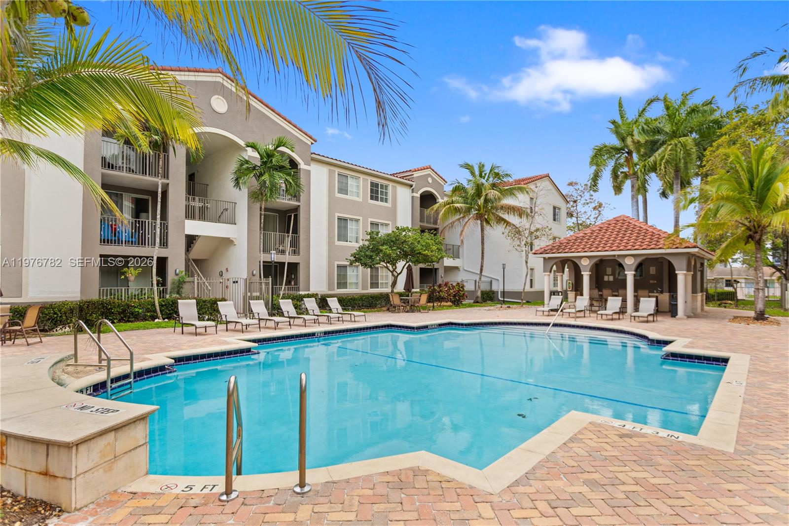 6851 SW 44th St # 107