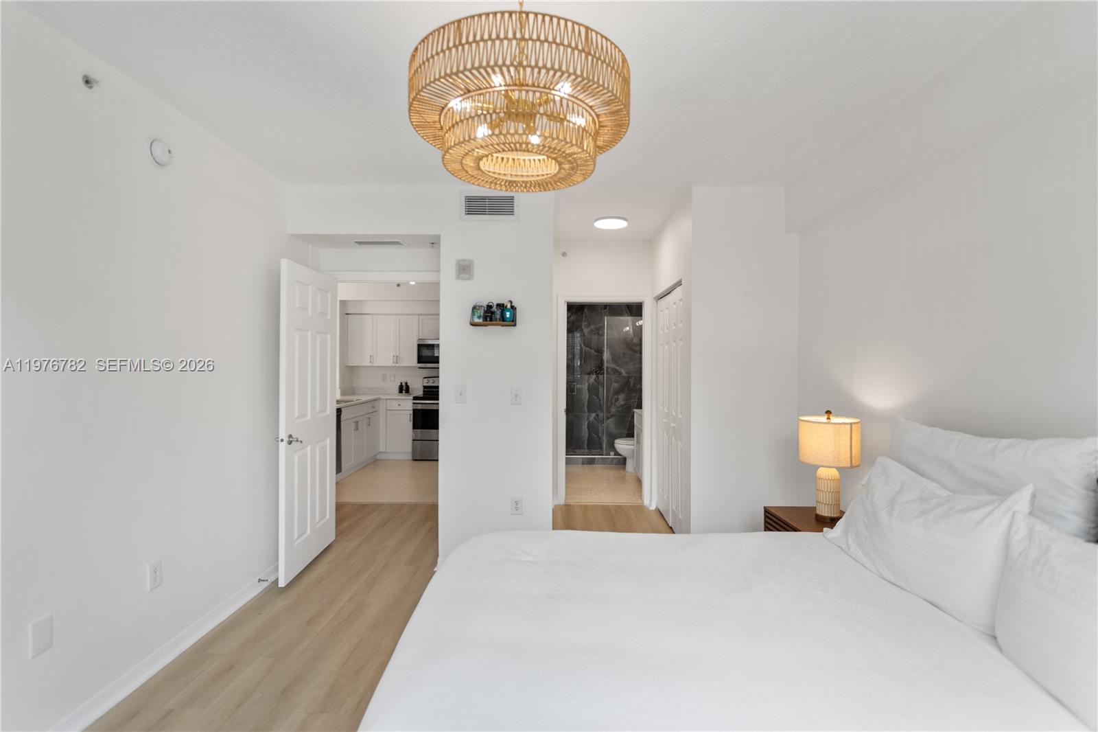 6851 SW 44th St # 107