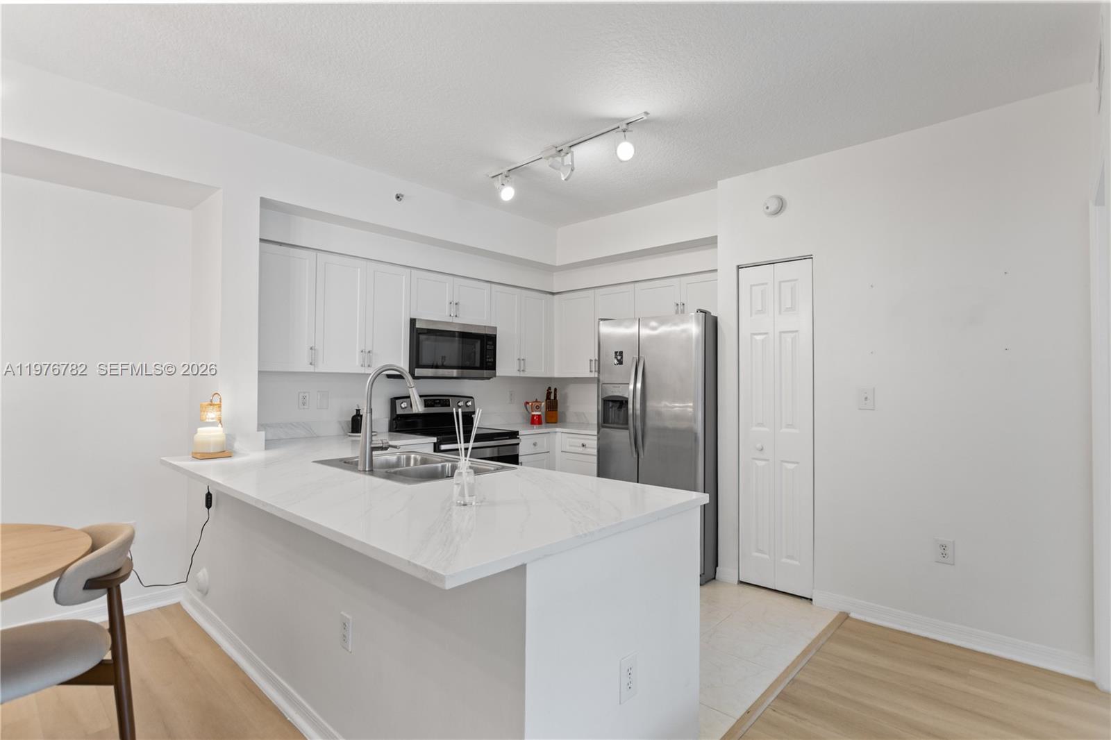 6851 SW 44th St # 107