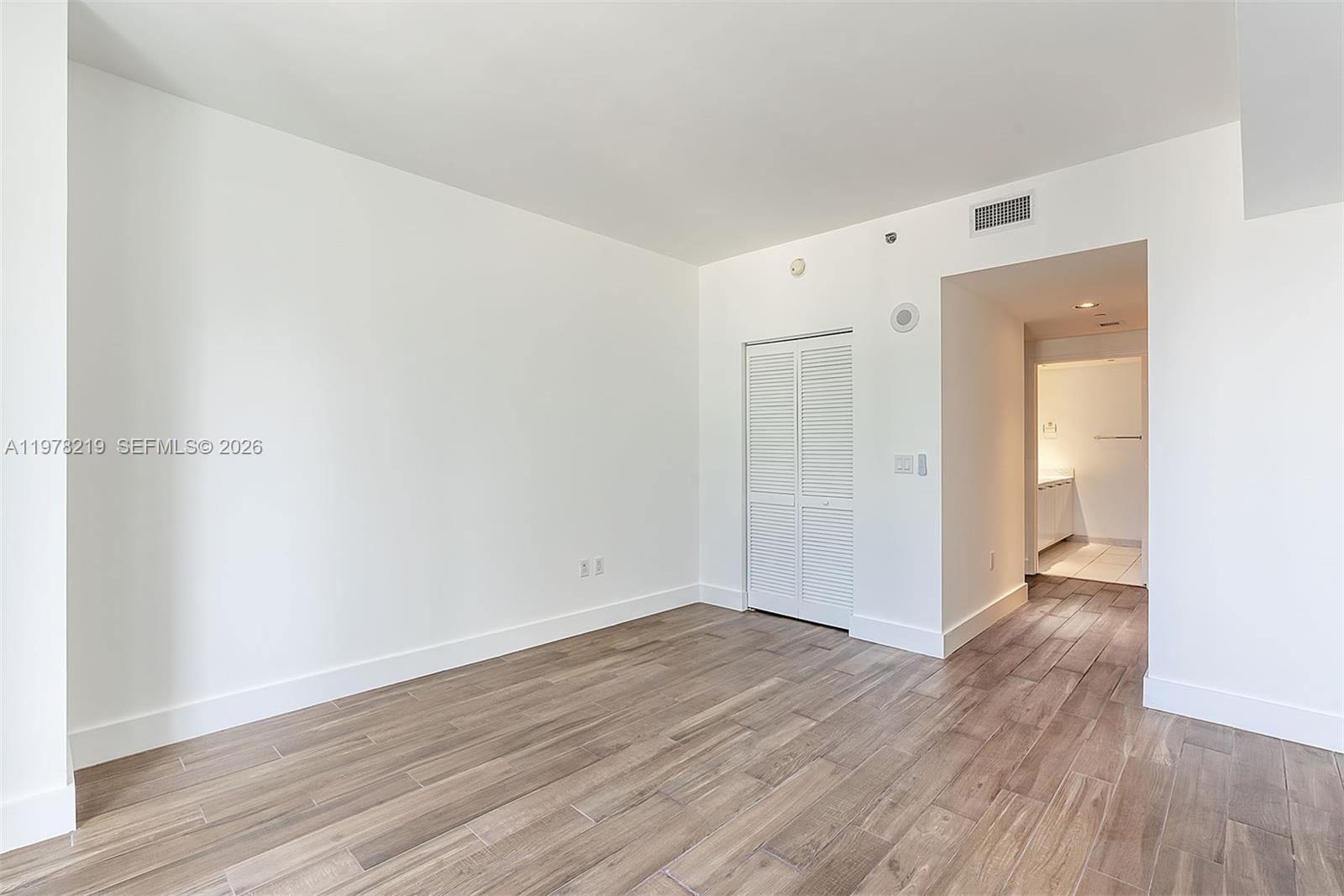 951 Brickell Ave # 1711