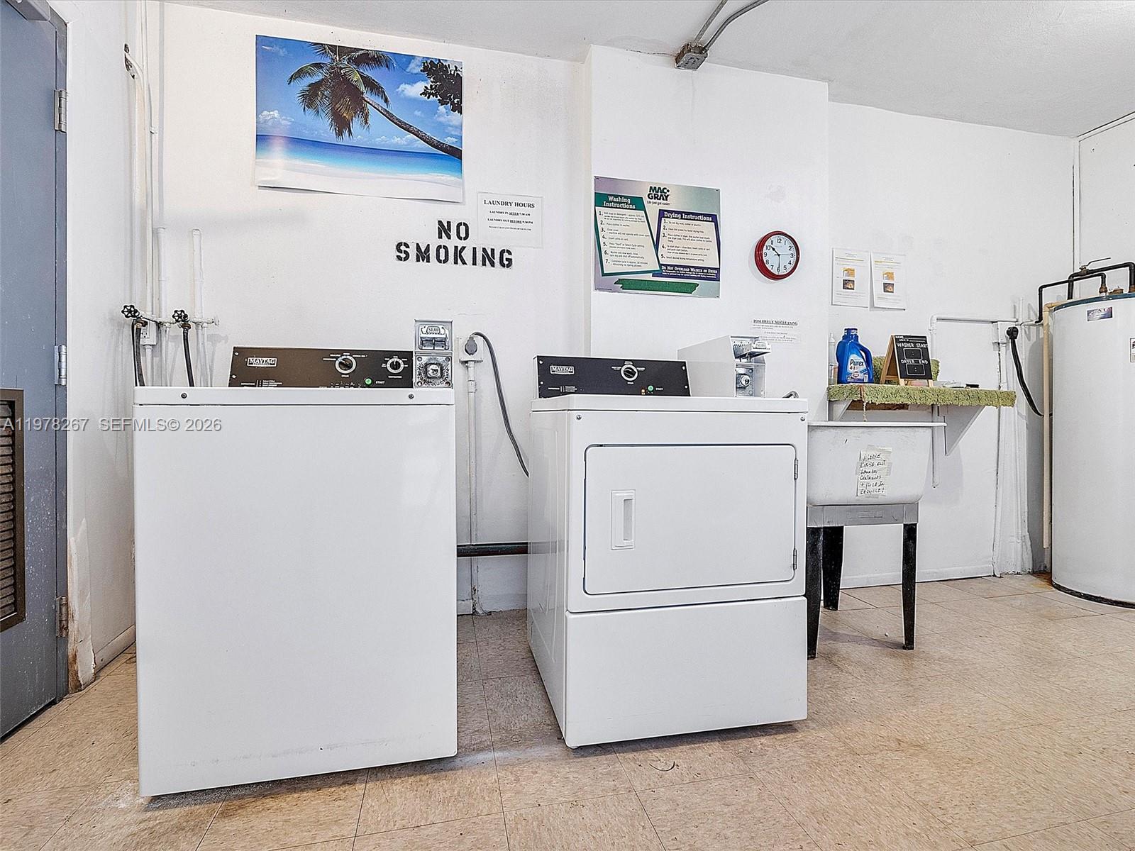 2050 NE 39th St # W212