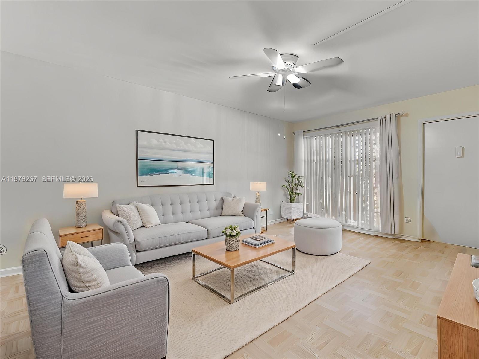 2050 NE 39th St # W212