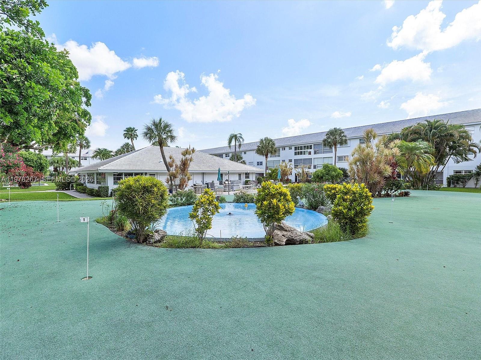 2050 NE 39th St # W212