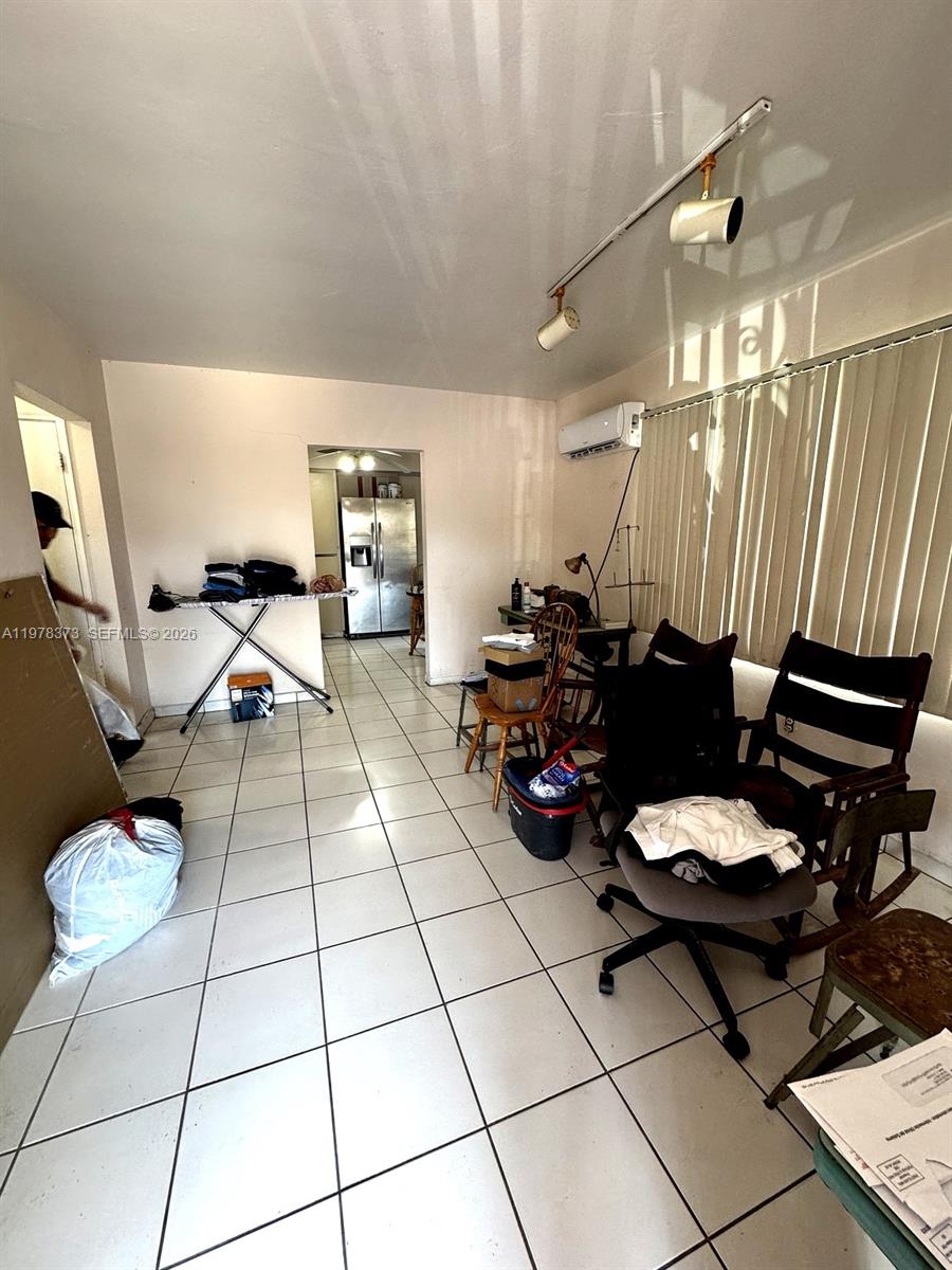 330 NW 23rd Ct