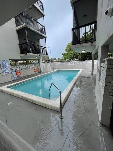 13455 NE 10th Ave # 405