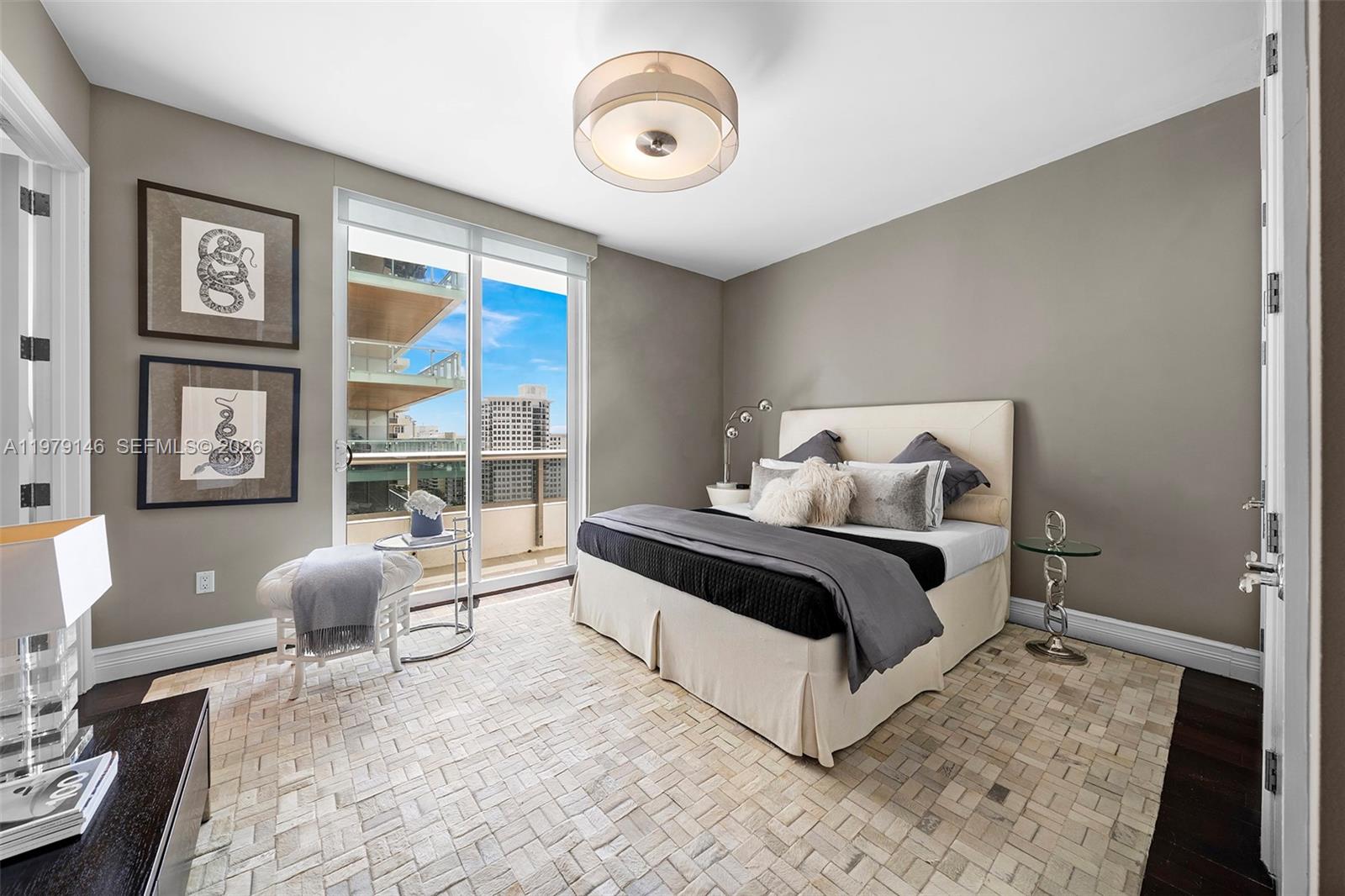 5801 Collins Ave # 1600