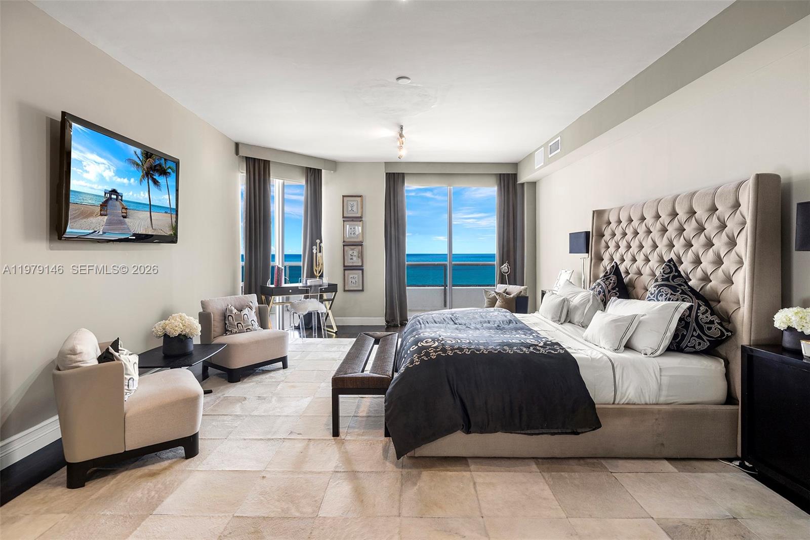 5801 Collins Ave # 1600