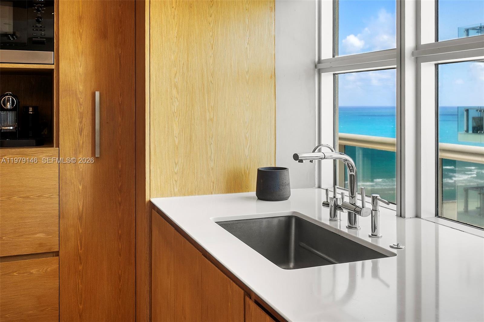 5801 Collins Ave # 1600
